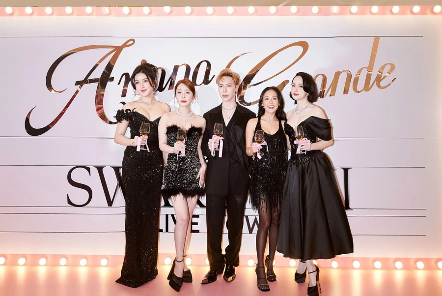 Swarovski thắp sáng thủ đô hà nội bằng không gian pop-up huyền ảo tại TTTM Lotte Mall West Lake