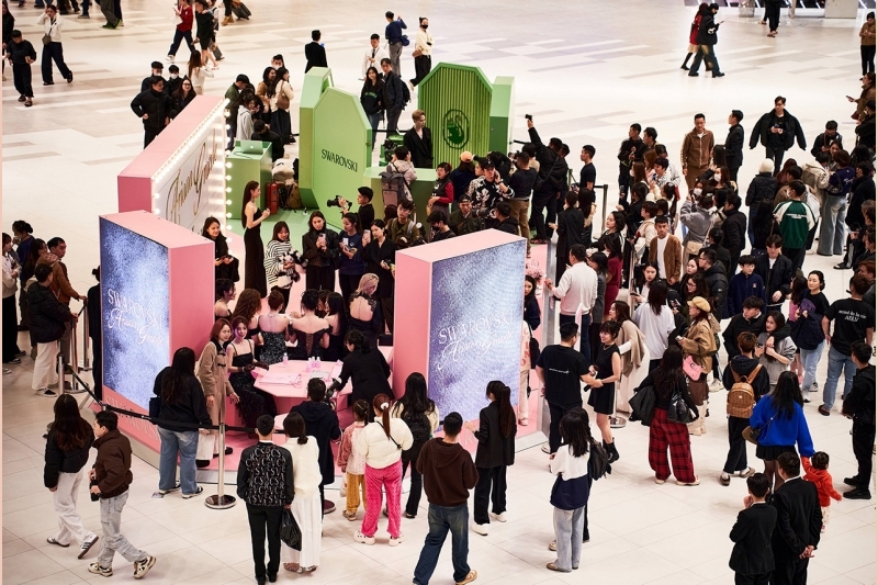 Swarovski thắp sáng thủ đô hà nội bằng không gian pop-up huyền ảo tại TTTM Lotte Mall West Lake