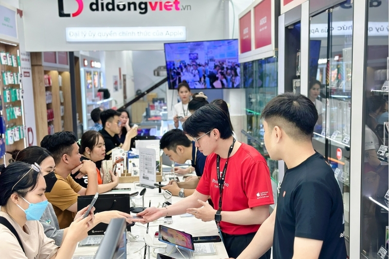 Top 5 iPhone cũ giá chạm đáy, đáng mua trong tháng 