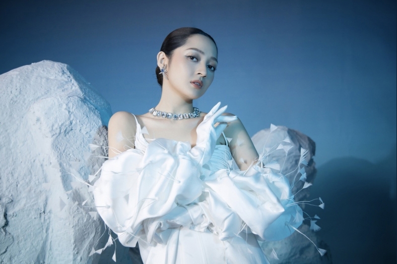Bảo Anh trở lại đường đua âm nhạc cùng live concert Đức Huy 'Những gì đến tự nhiên'