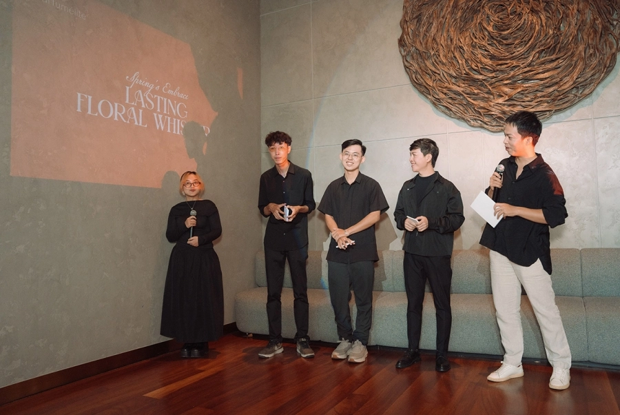 Khám phá hương sắc xuân hè tại workshop nước hoa ‘Avec Amour – Spring’s Embrace’