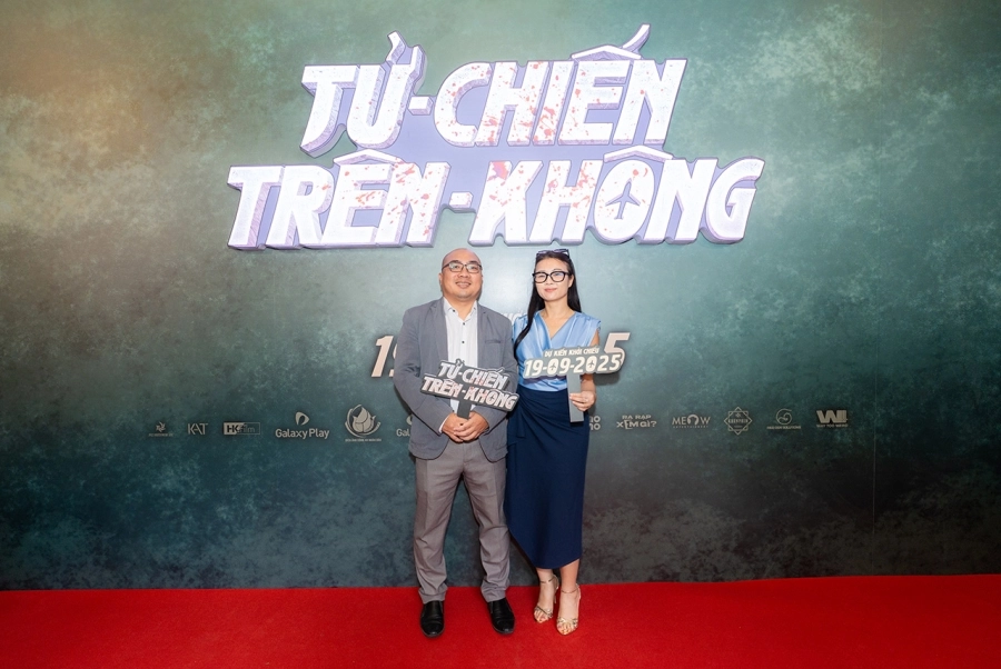Cơ trưởng Phạm Trung Nam và tiếp viên Ngô Kim Thanh kể lại sự kiện cướp máy bay năm xưa trong showcase phim Tử Chiến Trên Không