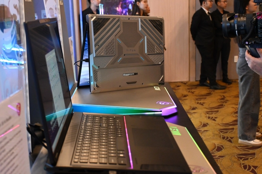 MSI mang thế hệ laptop AI với CPU Intel Core Ultra về Việt Nam