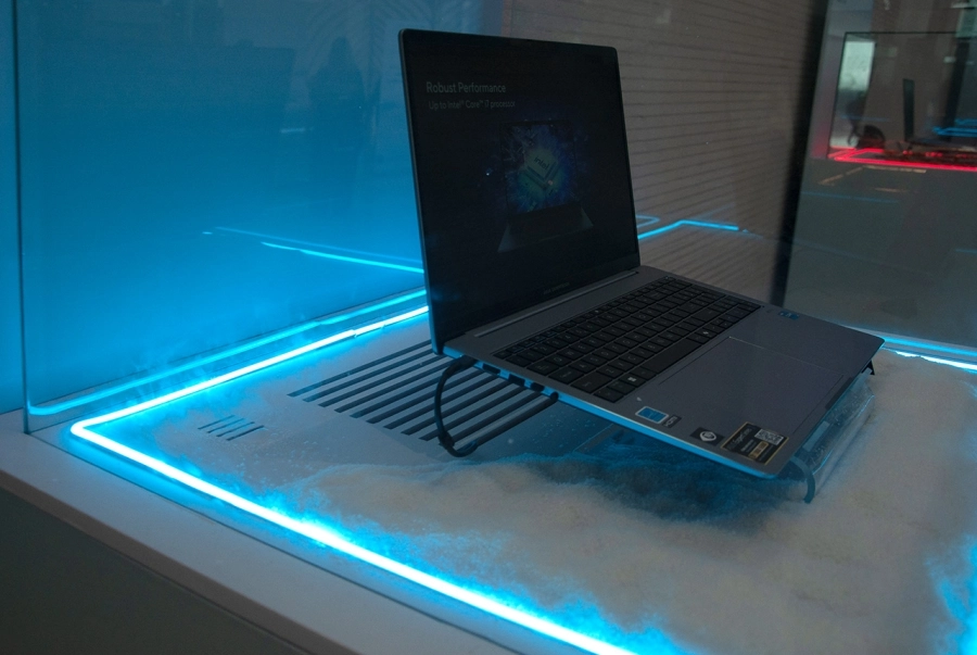 ASUS ra mắt loạt sản phẩm Expert Series mới với hành trình trải nghiệm độ bền của dòng laptop ExpertBook