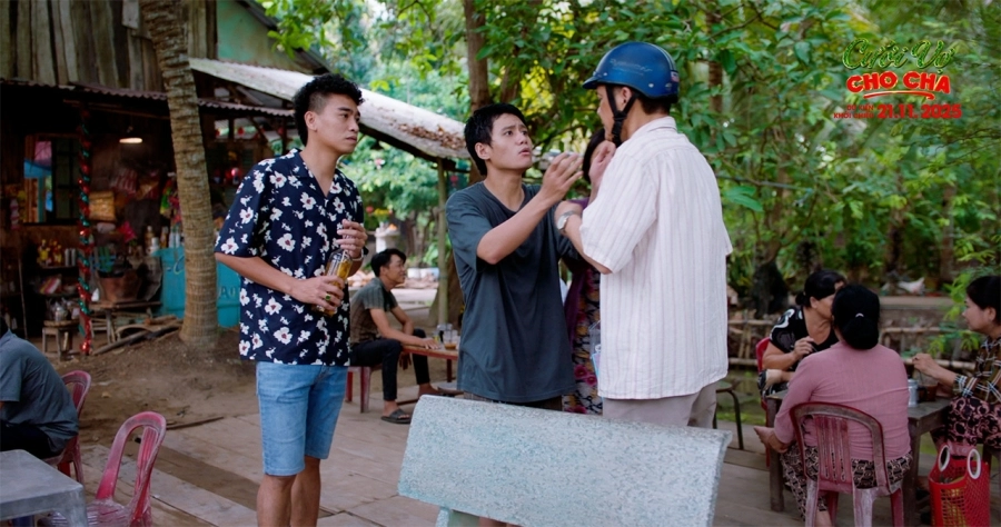 Phim diện ảnh Cưới Vợ Cho Cha hé lộ câu chuyện gia đình giằng xé qua teaser trailer và poster trái ngược