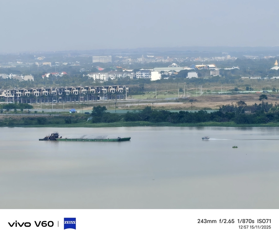 vivo V60 5G: Pin “trâu” trong thân máy mảnh mai, camera ấn tượng, thoải mái giải trí, sáng tạo nội dung số