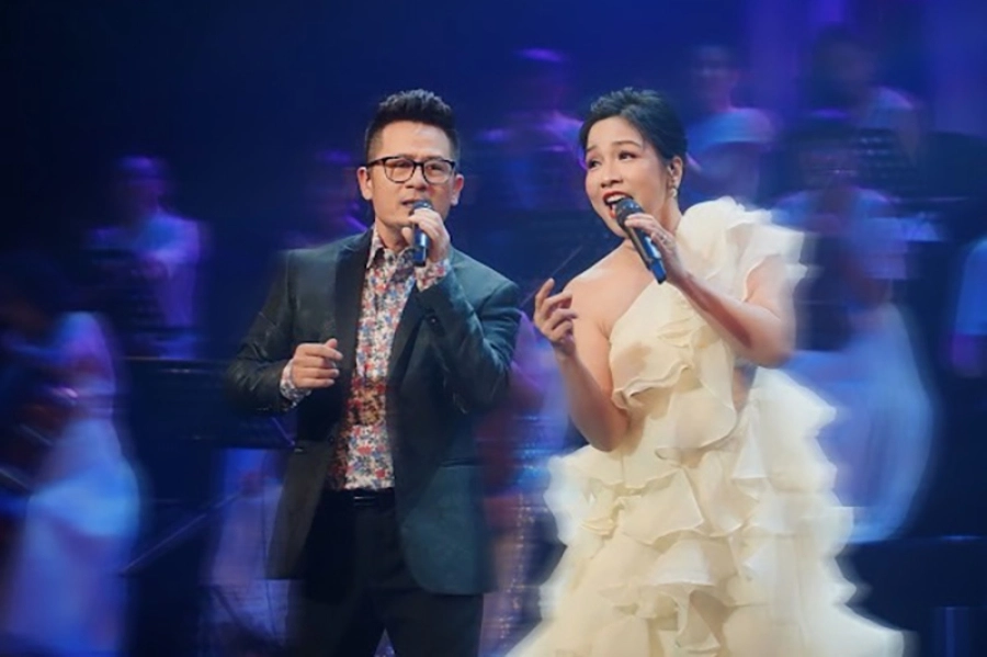 Bằng Kiều vẫn cực phong độ sau 25 năm, khẳng định đẳng cấp tại live concert Những Gì Đến Tự Nhiên