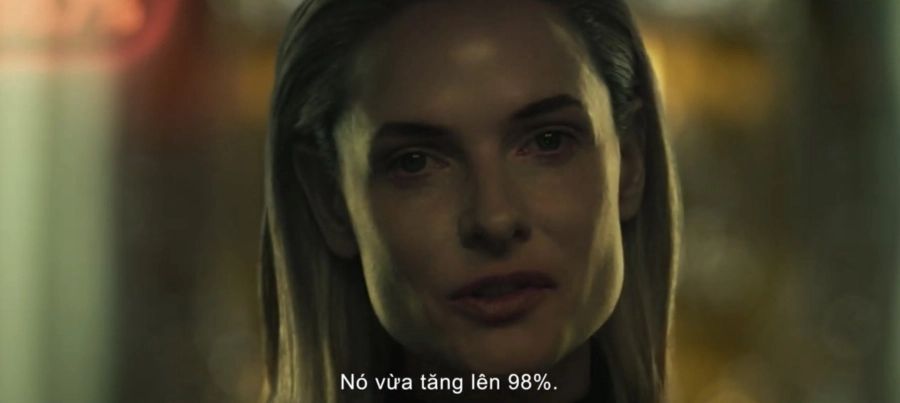 Tài tử Chris Pratt tái ngộ bóng hồng Rebecca Ferguson trong Bằng Chứng Sinh Tử (Mercy)