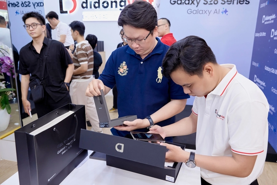 Di Động Việt trả hàng sớm cho khách đặt mua siêu phẩm Samsung Galaxy S26 series