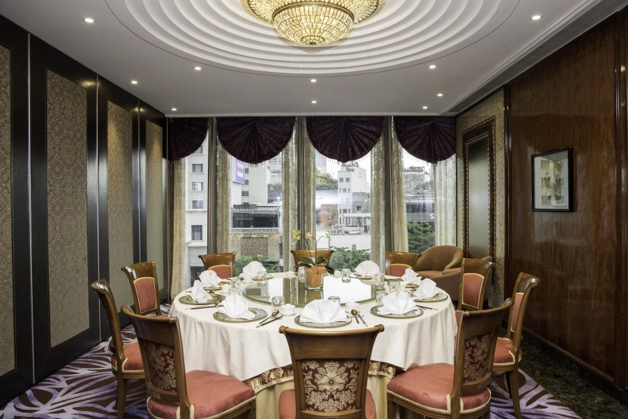 Ba Năm Giữ Vững Ngôi Sao Michelin - Nhà Hàng Long Triều Khẳng Định Phong Độ Đỉnh Cao Của Ẩm Thực Quảng Đông Nguyên Bản