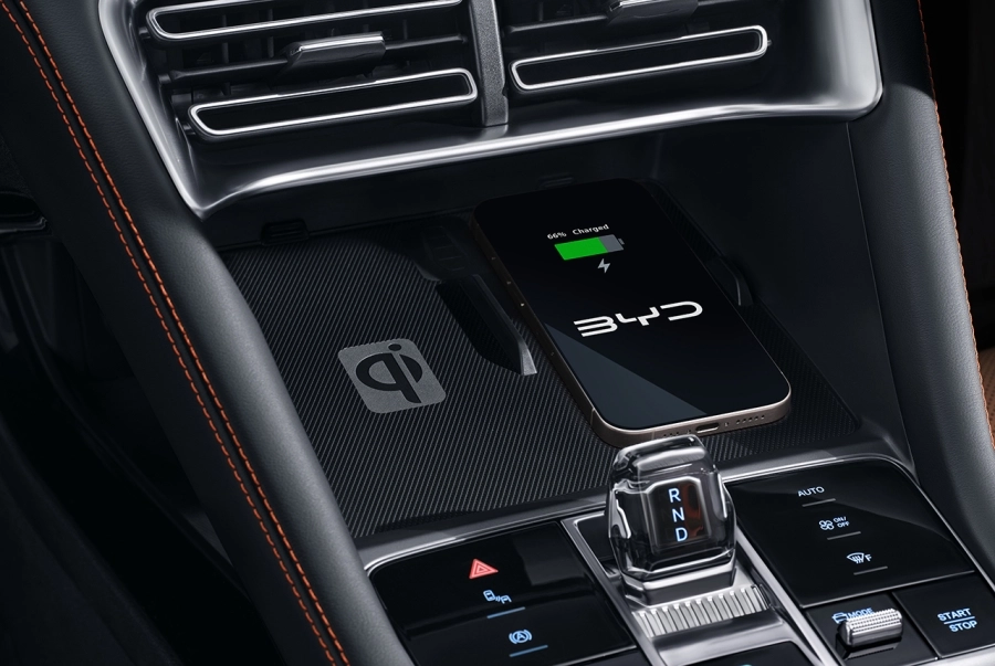 BYD Sealion 6: Mẫu SUV DM-i Super Hybrid của BYD chính thức được bán tại Việt Nam