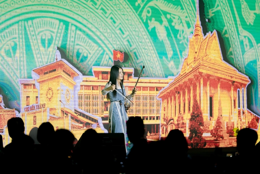 HOTLIST 2025 vinh danh Tp.Hồ Chí Minh, Huế và Quảng Ninh là những điểm đến ấn tượng của năm