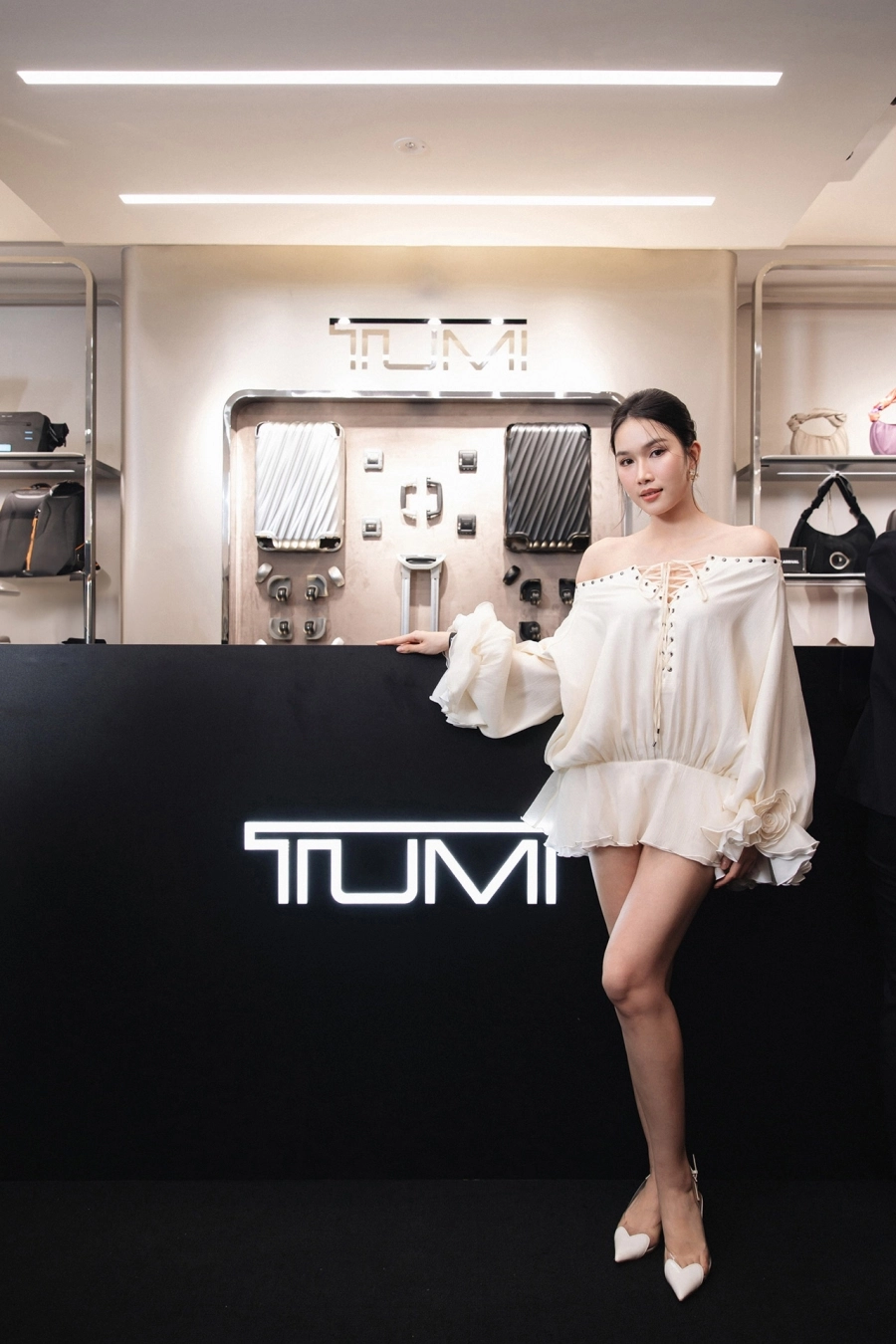 TUMI Bưu Điện: Điểm dừng chân mới của các tín đồ du lịch tại Việt Nam