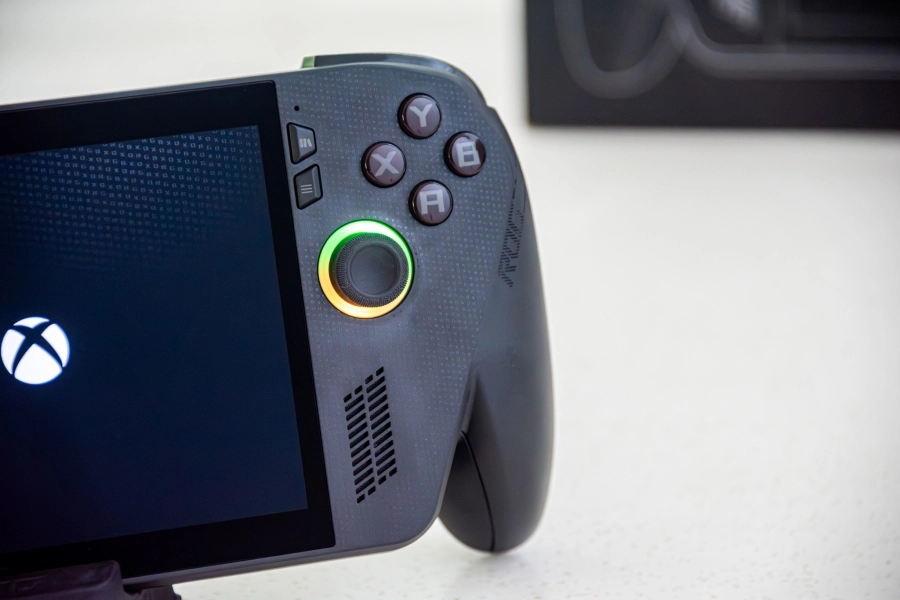 ASUS ROG chính thức mở bán ROG Xbox Ally và Xbox Ally X tại Việt Nam