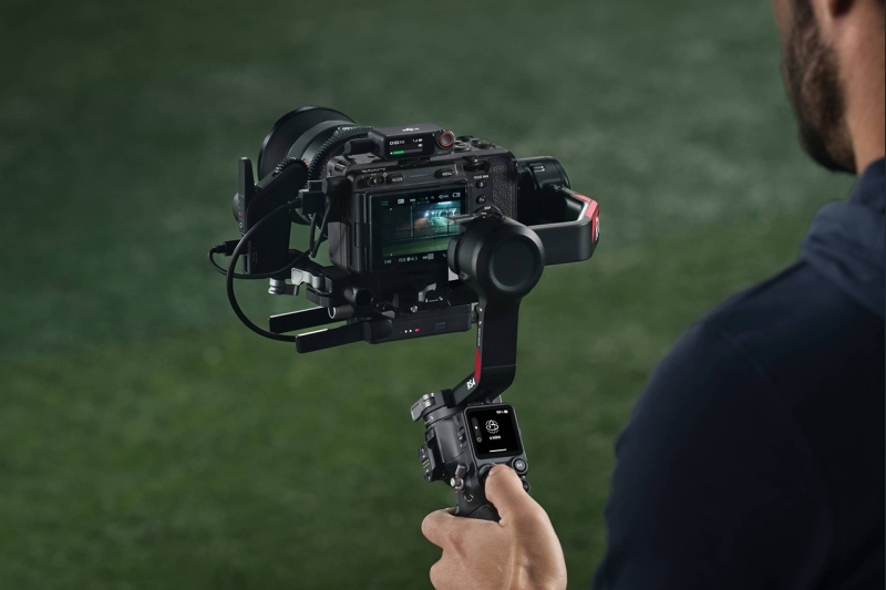 DJI Ronin 4: Gimbal thế hệ mới cân bằng mượt mà, thuật toán ổn định và có giá từ gần 11 triệu đồng