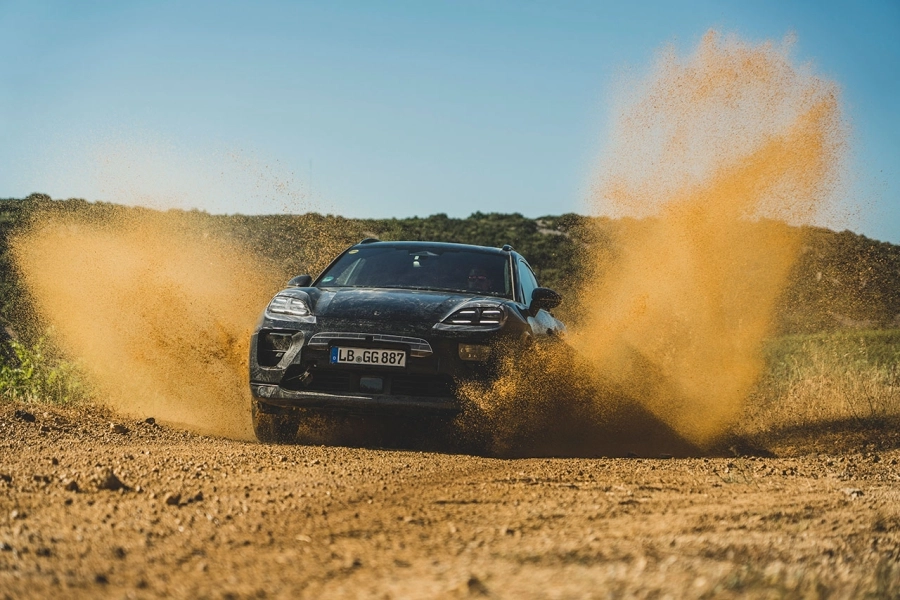 Ô tô điện Porsche Macan thế hệ mới được thử nghiệm trong điều kiện khắc nghiệt