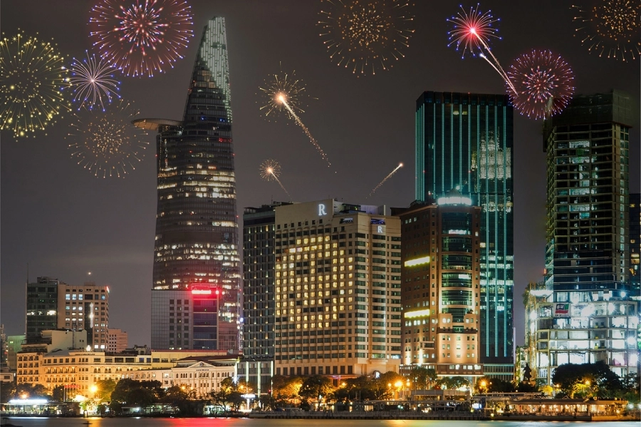 25 giờ nghỉ dưỡng và thỏa sức khám phá Sài Gòn cùng Renaissance Riverside Hotel Saigon