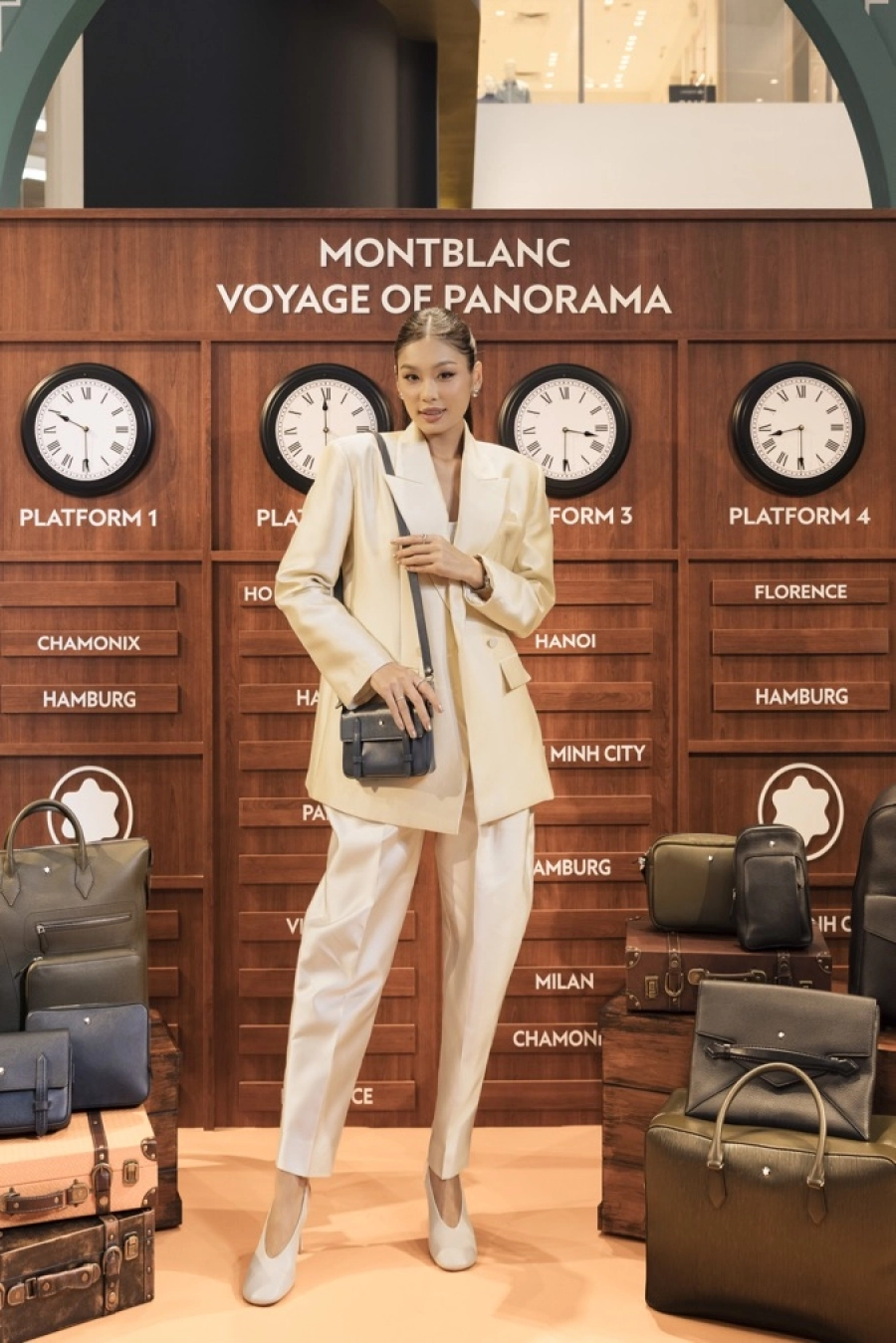 Dàn sao đổ bộ chuyến tàu 'The Journey: Let’s Write' của Montblanc tại pop-up Saigon Centre