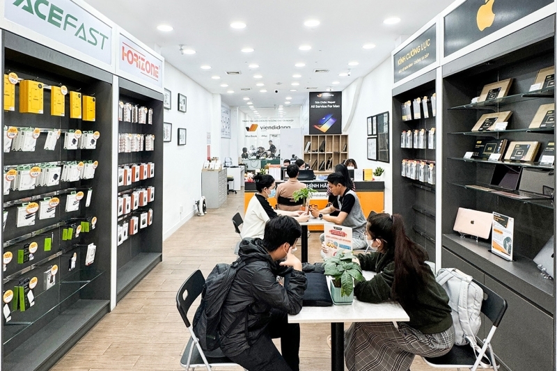 Viện Di Động đổi pin cũ, thay pin mới với giá 0 đồng