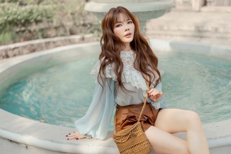 Lý Nhã Kỳ tung bộ ảnh mừng sinh nhật tháng 7, úp mở về “chương mới” của cuộc đời