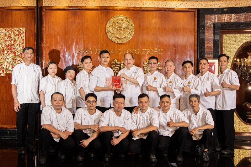Ba Năm Giữ Vững Ngôi Sao Michelin - Nhà Hàng Long Triều Khẳng Định Phong Độ Đỉnh Cao Của Ẩm Thực Quảng Đông Nguyên Bản
