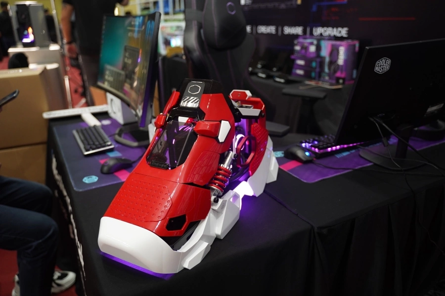 Sôi động ngày khai mạc Ngày hội công nghệ Tech Beat 2024