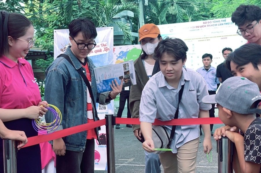 Du Lịch Việt ra mắt chùm tour “Xoay mùa du hý- Săn tour hết ý” tại Ngày hội du lịch TP HCM 2025