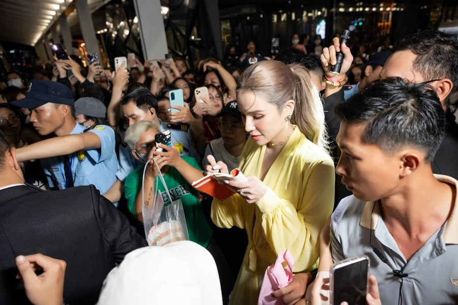Diệp Lâm Anh khoe visual đỉnh cao sau phiên live 36 tỷ