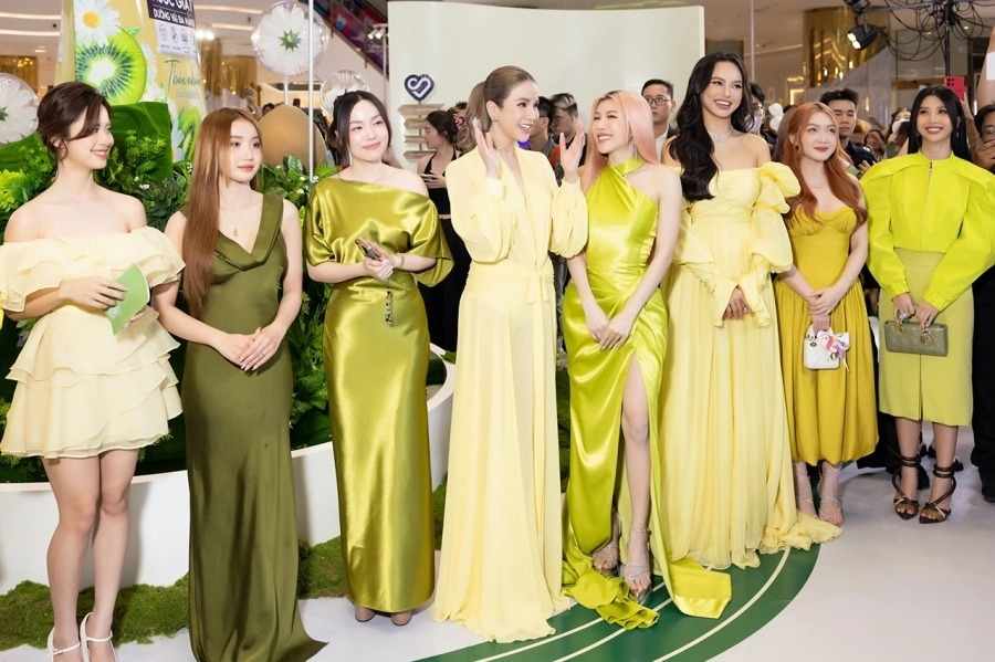 Diệp Lâm Anh khoe visual đỉnh cao sau phiên live 36 tỷ